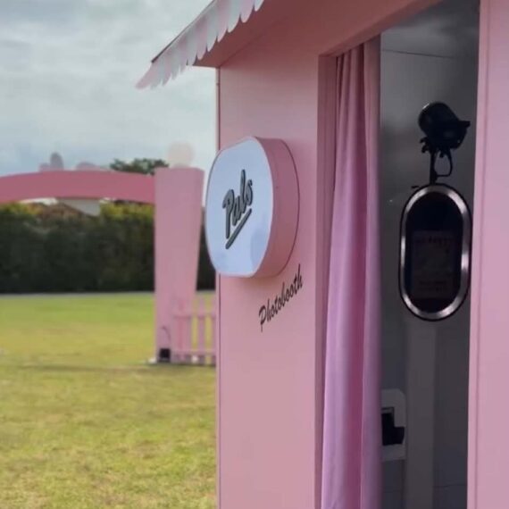 Auckland photo booth hire