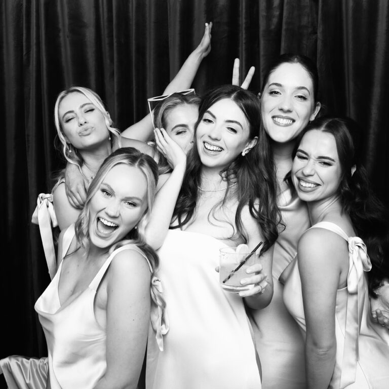 Instant Print Photo Booth Modobooth Auckland Nz